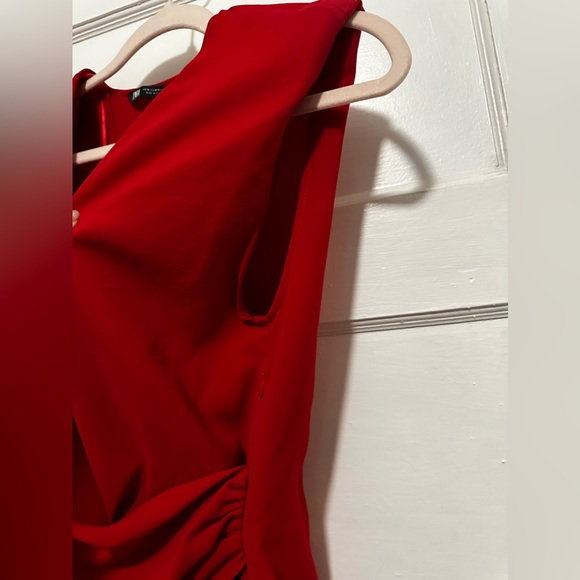 Zara Red Shoulder Pad Sleeveless Medium Size Blouse - Picture 3 of 7